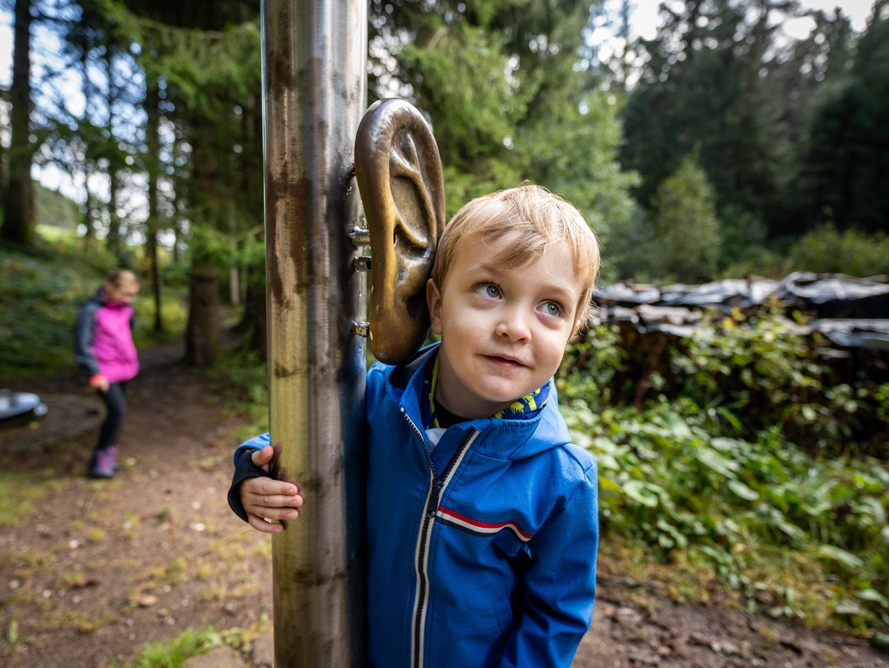 Unterkirnach Schwarzwald Kinderwanderweg wie wohnt wasser